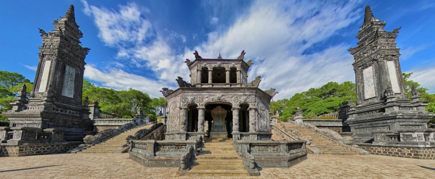 What to see in Hue - Thien Mu pagoda