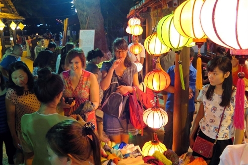 tip for shopping in Hue - Hue travel guide