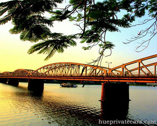 Hoi An - Hue - Hoi An 1 day Small Group Tour - Truong Tien Bridge
