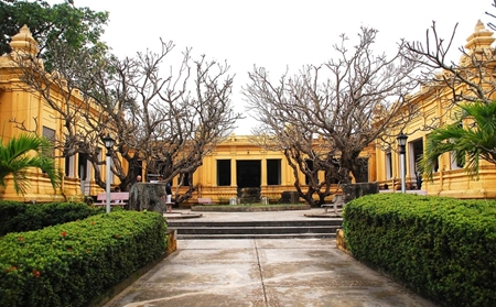 Cham Museum - Hue to Danang by car